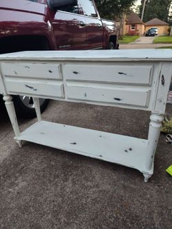 Higher quality Wood items available MESA DE ENTRADA