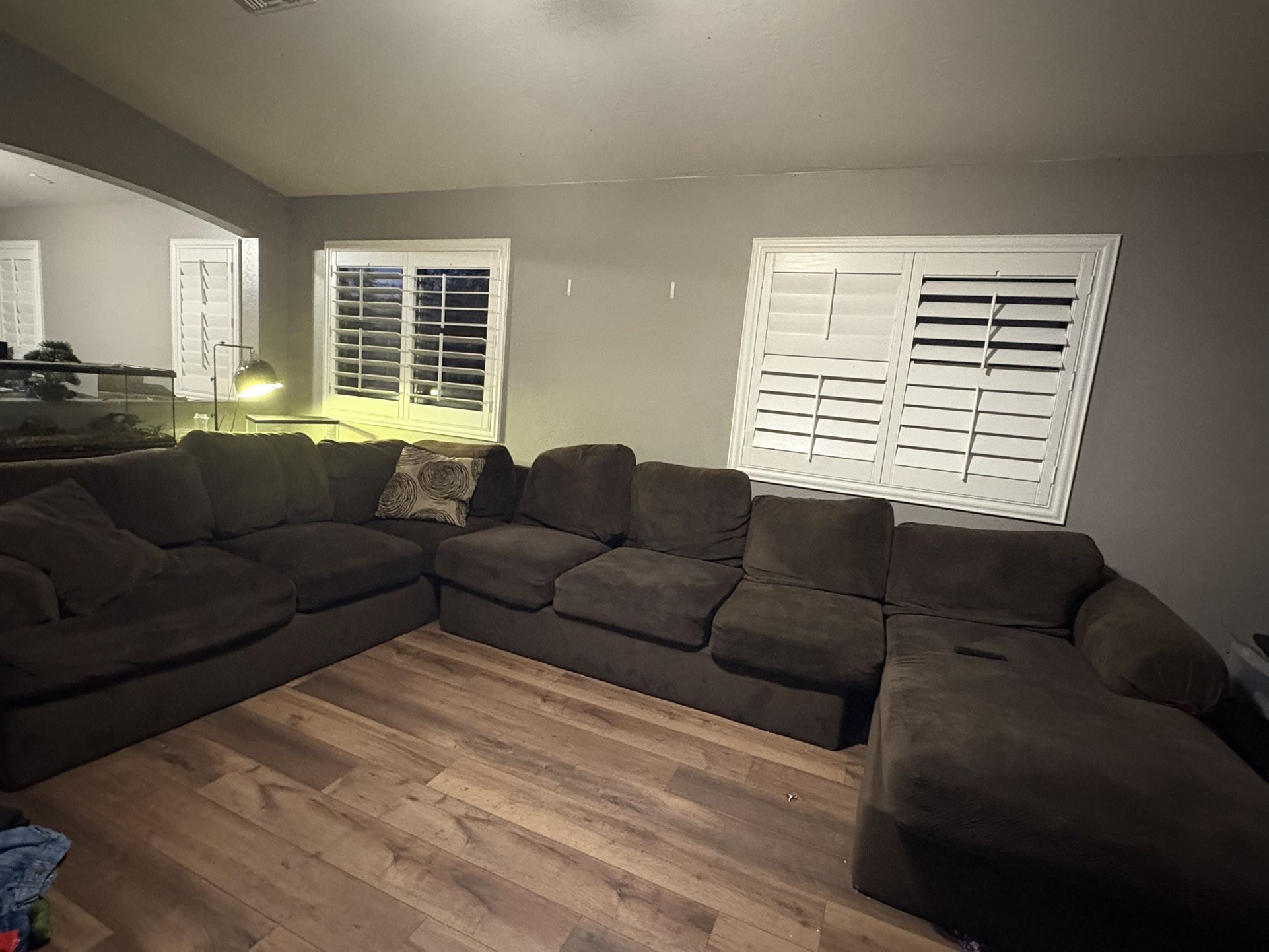 Sectional Couch & Matching Ottoman
