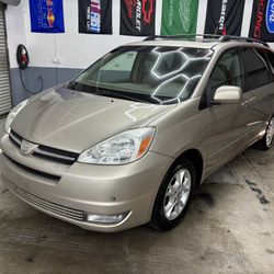 2004 Toyota Sienna