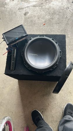 12 Inch Speaker And Box With Jensen 7 Inch Screen
