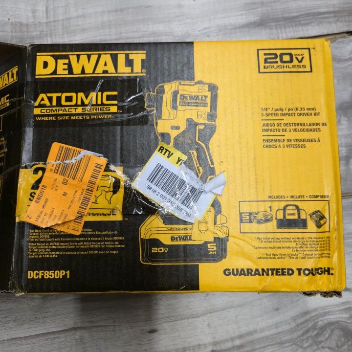 DEWALT ATOMIC 20V MAX Lithium-Ion Cordless 1/4 in. Brushless Impact Driver 5 AH Battery and Charger