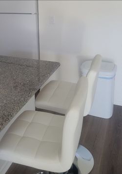 White Barstool Chairs