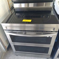 Brand New Scratch And Dent Glass Top Stove For Sale