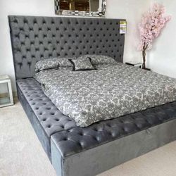 Queen Bed For Sale. NUEVO. Delivery Available. Ask For Price
