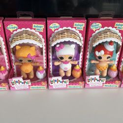 Discontinued Collectible Dolls