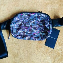Fabletics Belt Bag "Cheetah Camo"