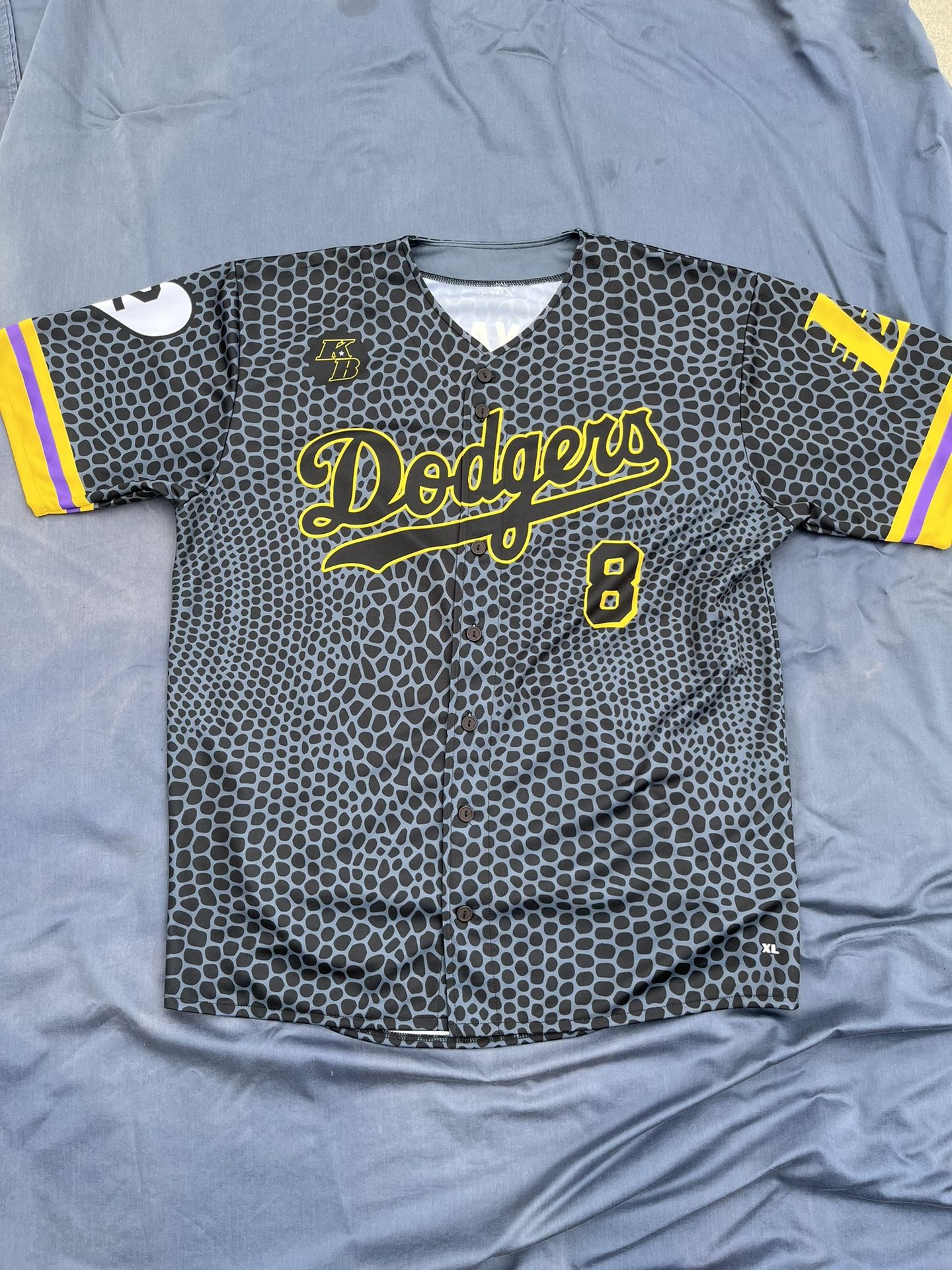 Kobe Bryant Dodger jersey for Sale in Los Angeles, CA - OfferUp