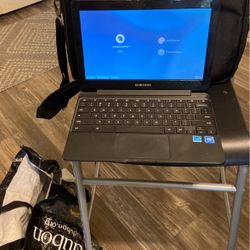 Samsung Chromebook W/ Case💻