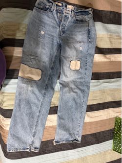 Women’s Mid Rise 90s Baggy Light Blue Jeans size 6