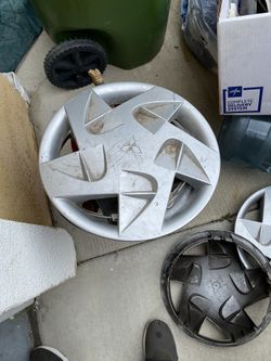 Mitsubishi rim covers