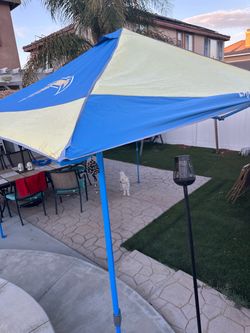 2 antique  night stand pick canopy chargers and columpio $60 canopy $140  pick up in Perris up in Perris