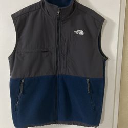Men’s The North Face Denali Vest (L)