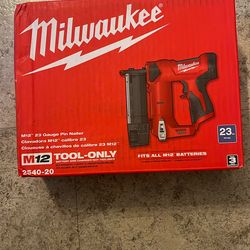 Milwaukee M12 23ga Pin Niler Tool Olny $150 Firm