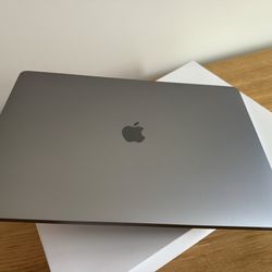 2020 1TB SSD 8-Core i9 16” MacBook Pro Touch Bar + Touch ID 2.3GHz 16GB RAM 