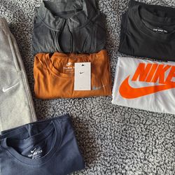 Nike Apparel Different sizes listed