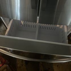 Samsung Refrigerator Like New