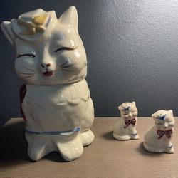 Cat Cookie Jar with Salt & Pepper Shakerd, vintage Pattented Puss N Boots