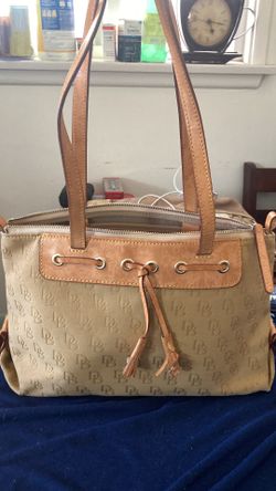 Dooney and Bourke purse