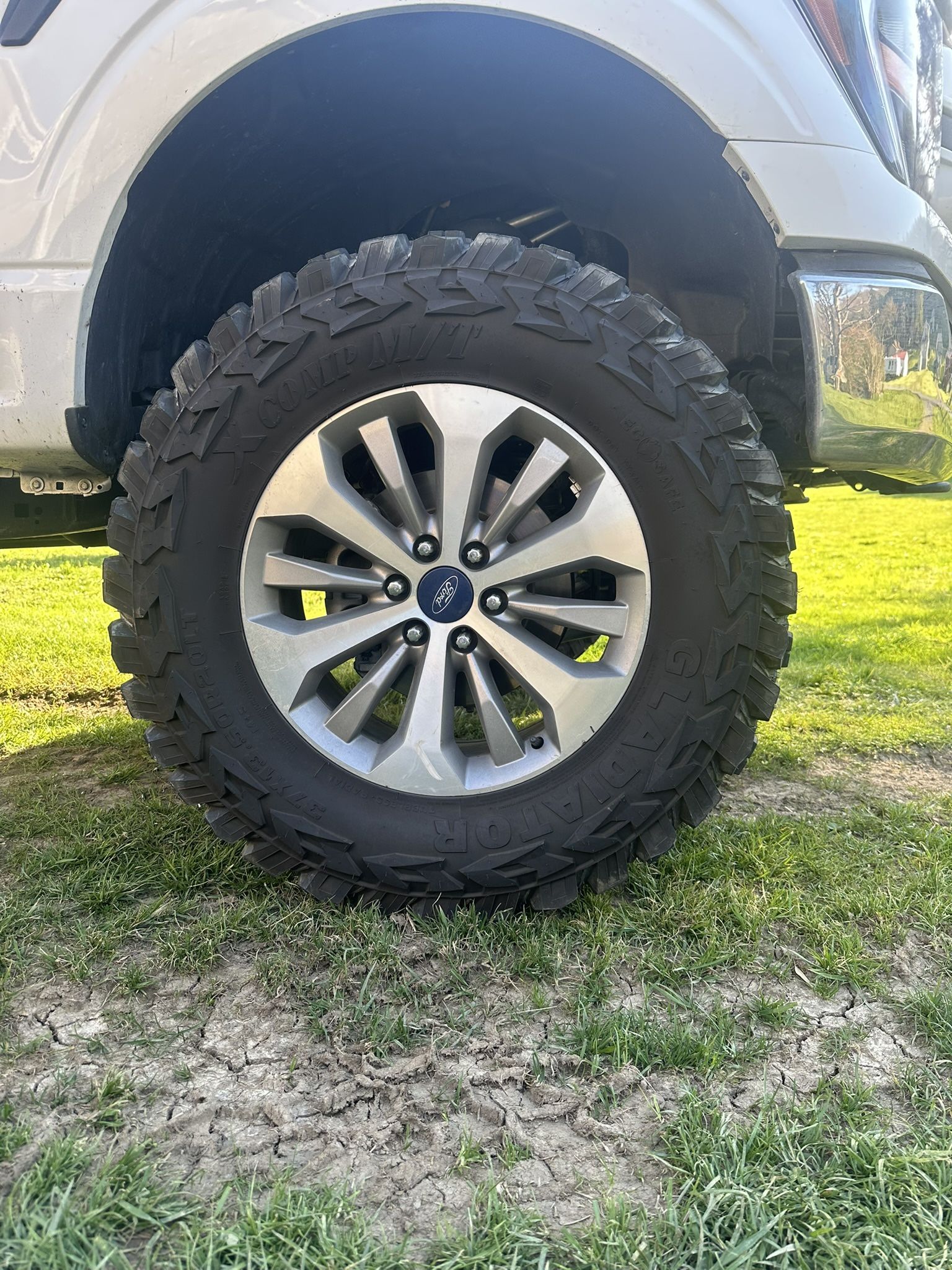 Ford Stocks And 37’s
