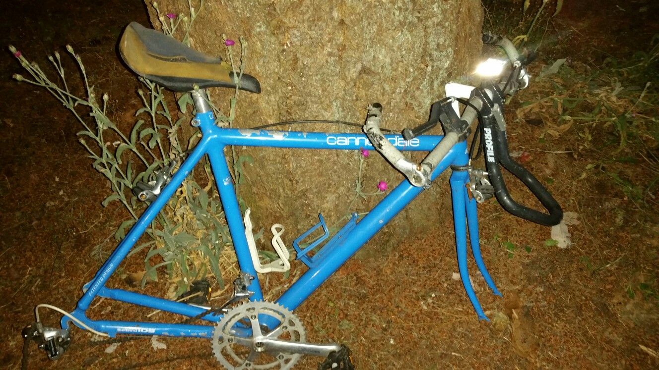 bike Cannondale bicycle aluminum frame crank brakes handlebars