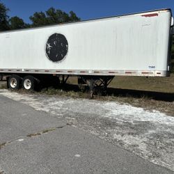 GREAT DANE ENCLOSED SOLID DRY STORAGE TRAILER
