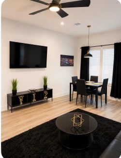 Dinning room table
