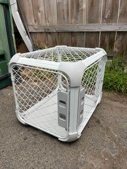 Diggs evolv dog crate