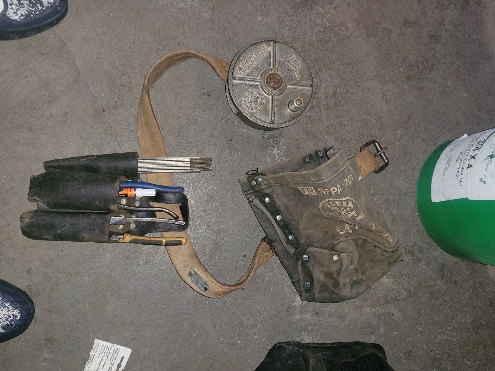 Ironworker Rod Buster Tool Belt Pliers Cutters Reel Bolt Bag Folding Ruller Paint Stick