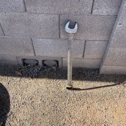 1 5/8” Wrench (Proto)