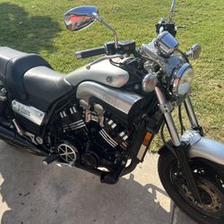 1997 Yamaha VMAX Motorcycle Low Miles