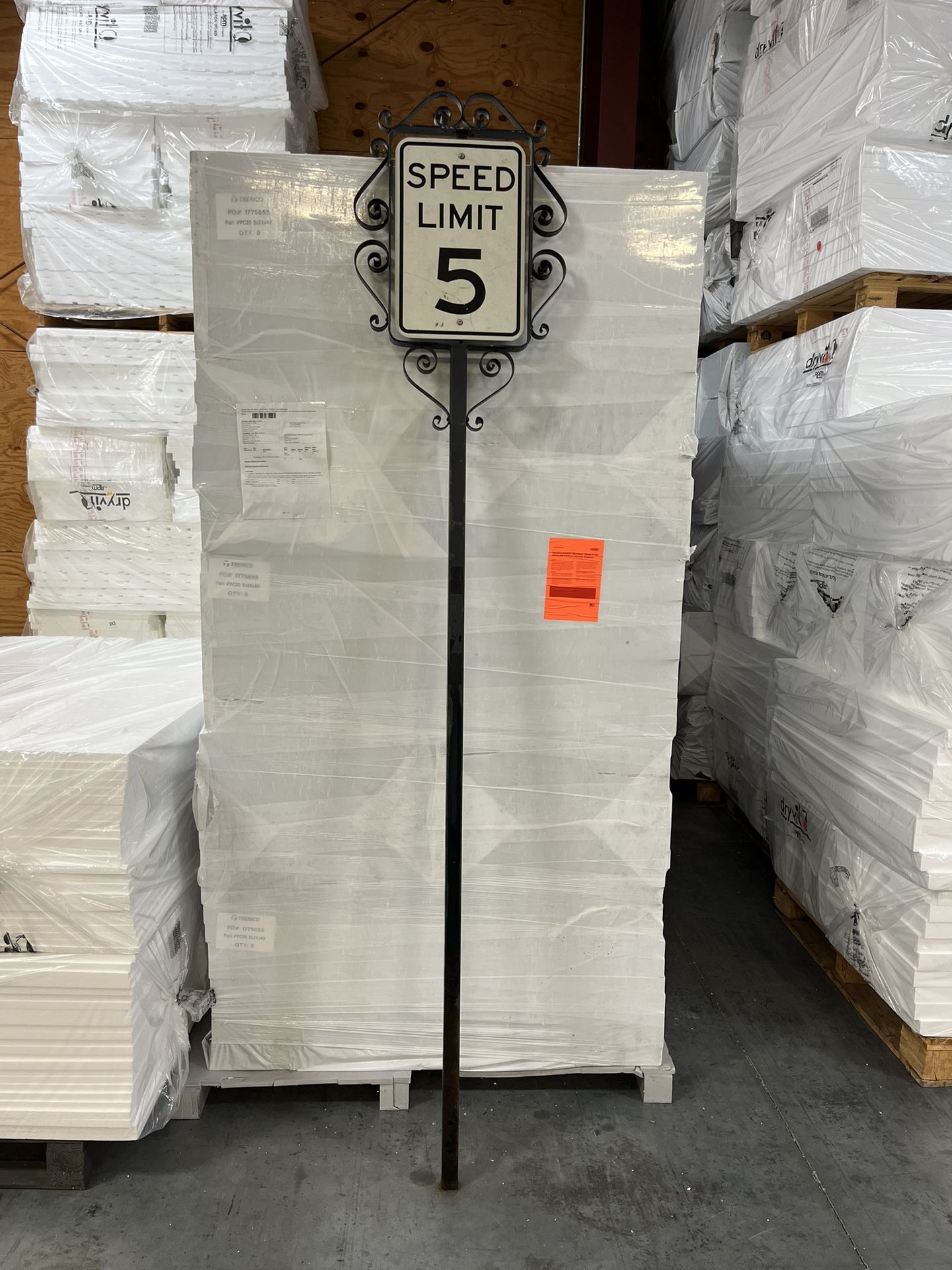 Cast Iron Sign Holder 