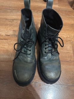 Balenciaga Strike Boots Sz 43