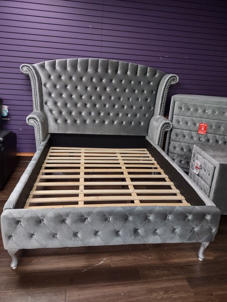 New California King Bed Frame Nightstand And Chest Of Drawer On Sale Now Don't Miss
