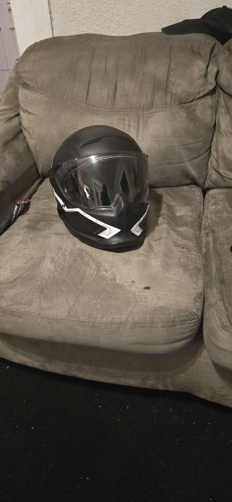 Ruroc Atlas 2.0 Carbon Helmet with Atlas Shockwave Audio Bluetooth System