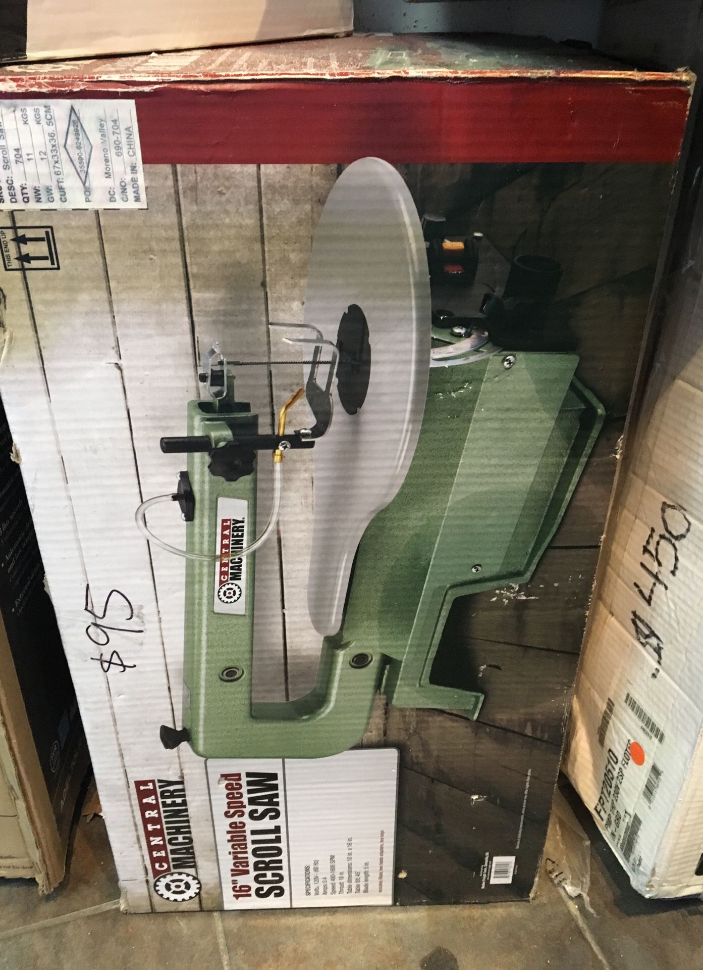 16 IN VARIABLE SPEED SCROLL SAW Home & Garden