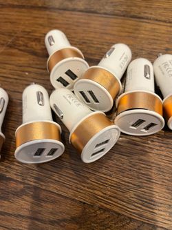 DOUBLE.   USB    Charger(. New  ).