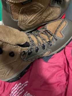 Refrigerare boots brand new size 9.5