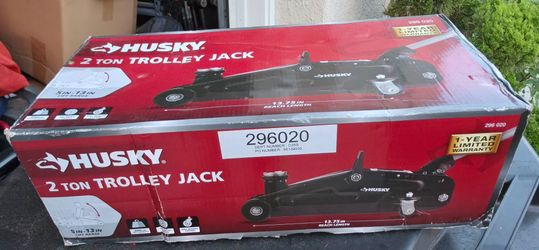 Husky Hydraulic Floor Jack