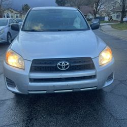 VENDO TOYITA RAV4 2010 SALVAGE $4,300