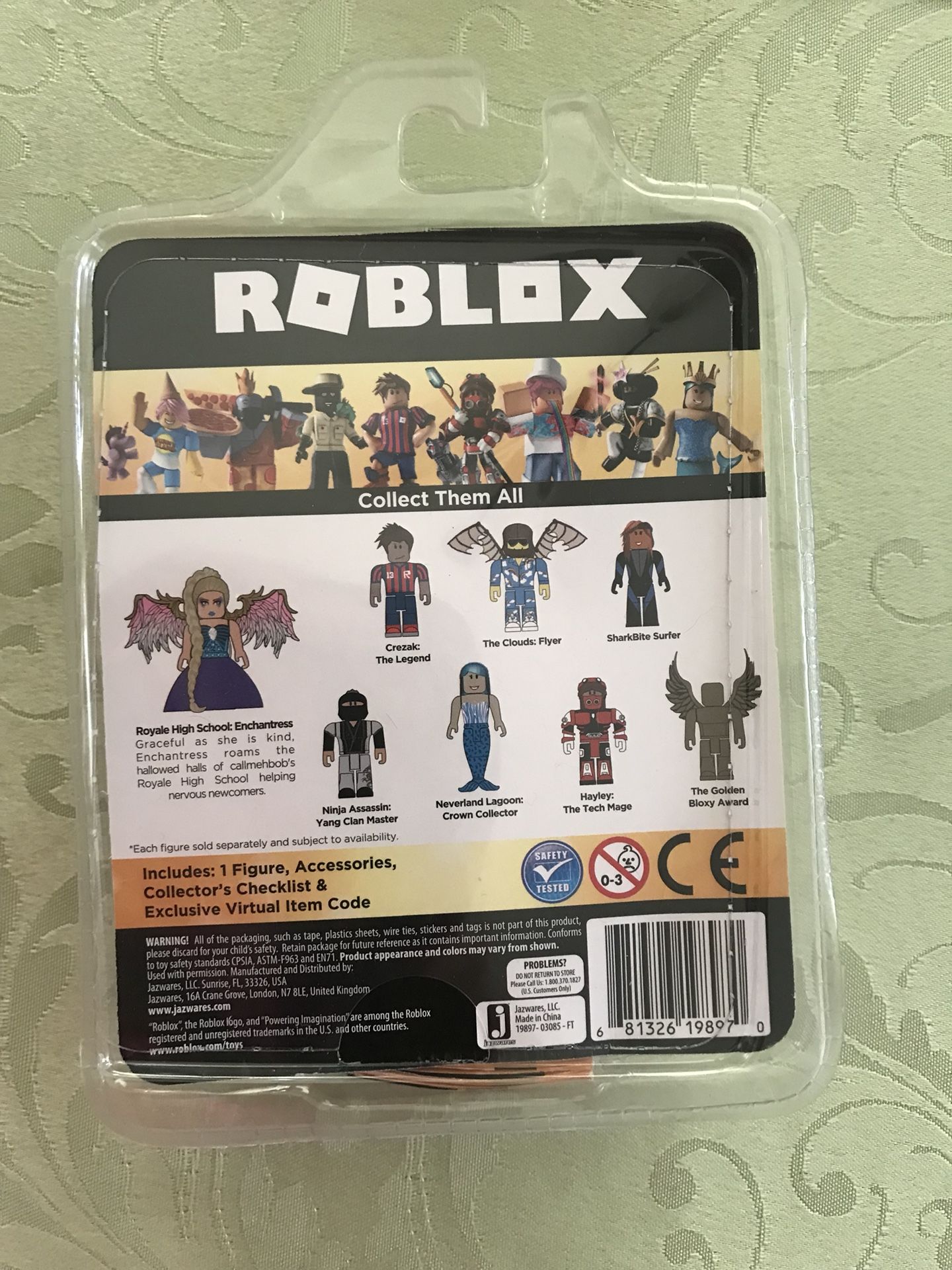 Roblox Royale High School Enchantress Figure with Virtual Item Code Jazwares