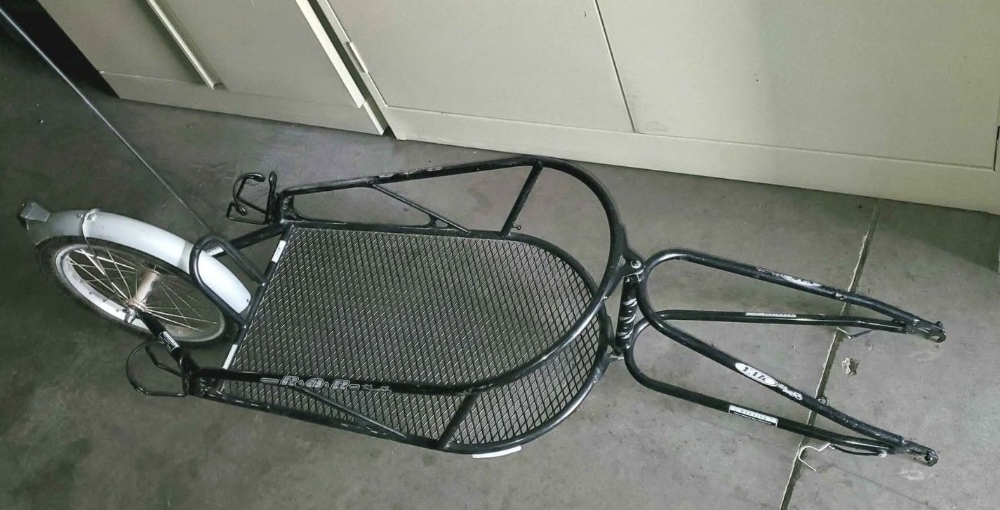BOB Yak Cargo Bike Trailer -
Excellent condition