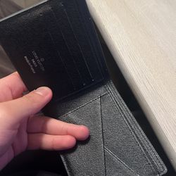 Good Condition Authentic Louis Vuitton Mens Wallet for Sale in Torrance, CA  - OfferUp