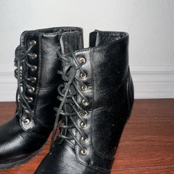Black Boots