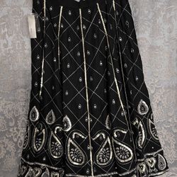 WD NY Black and Silver Embroidered Gypsy Skirt