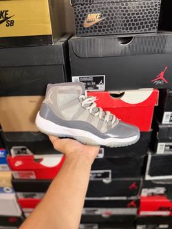 2021 Jordan Cool Grey 11s size 6.5Y USED But Clean