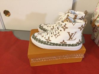 LOUIS VUITTON SNEAKERS