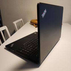 Lenovo ThinkPad E570 15.6" laptop Intel Core i3 - 6006U  120GB SSD  4GB RAM  Windows 11 pro. Microsoft office installed.  Nothing wrong.  ** NO TRADES