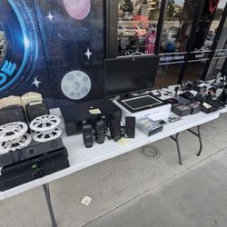 **🚨 MOVING OUT PARKING LOT SALE – EVERYTHING MUST GO! 🚨** 