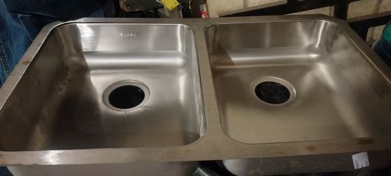 Elkay Sink Really Nice Metal