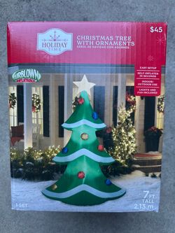 Christmas tree inflatable with lights